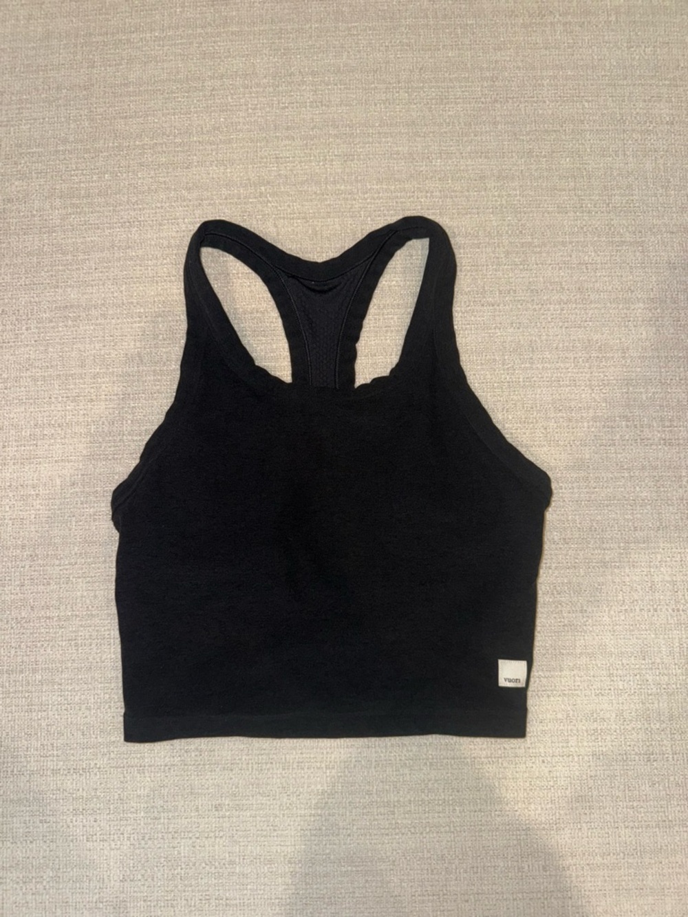 Vuori Elevation Racerback Crop Tank | Black Heather